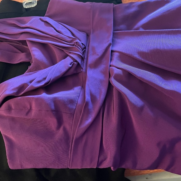 Ultra-flattering Carolina Herrera couture party dress, New without tags, US 10. - Picture 8 of 8